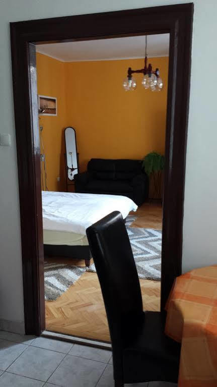 Great Buda Apartman บูดาเปสต์ ภายนอก รูปภาพ